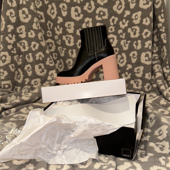 Dolce Vita Caster H2O Booties Leather New 💯 Waterproof - Picture 6 of 17